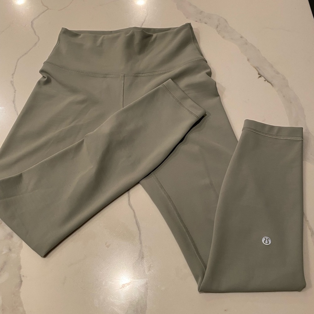 Lululemon leggings